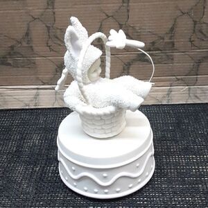 Department 56 Snowbunnies You Make Me Laugh Revolving Music Box